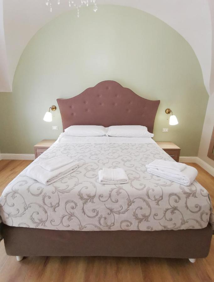 Bed and Breakfast Opera Relais 85 Мессина Экстерьер фото